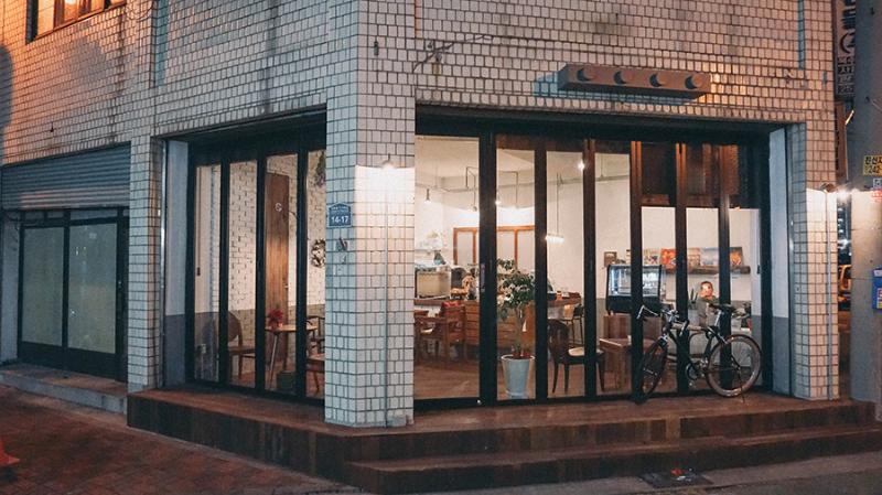 Bloc Cafe | 12 坪简约风咖啡厅设计-2