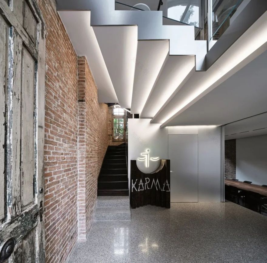 轮回之韵 | KARMA 办公楼改造设计,历史与创新的完美融合-31