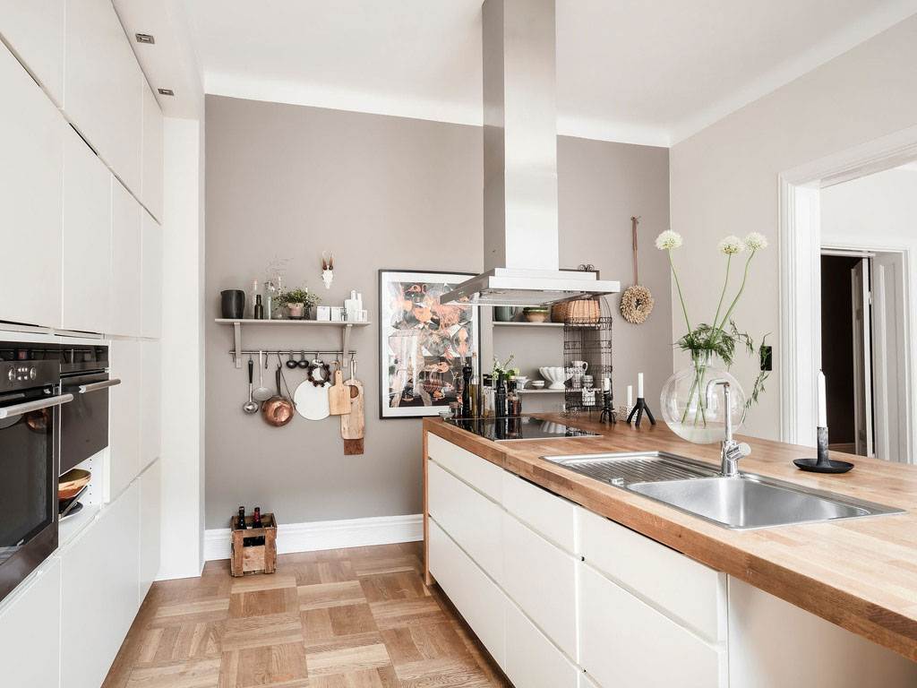 瑞典宽敞明亮的优雅公寓设计-11