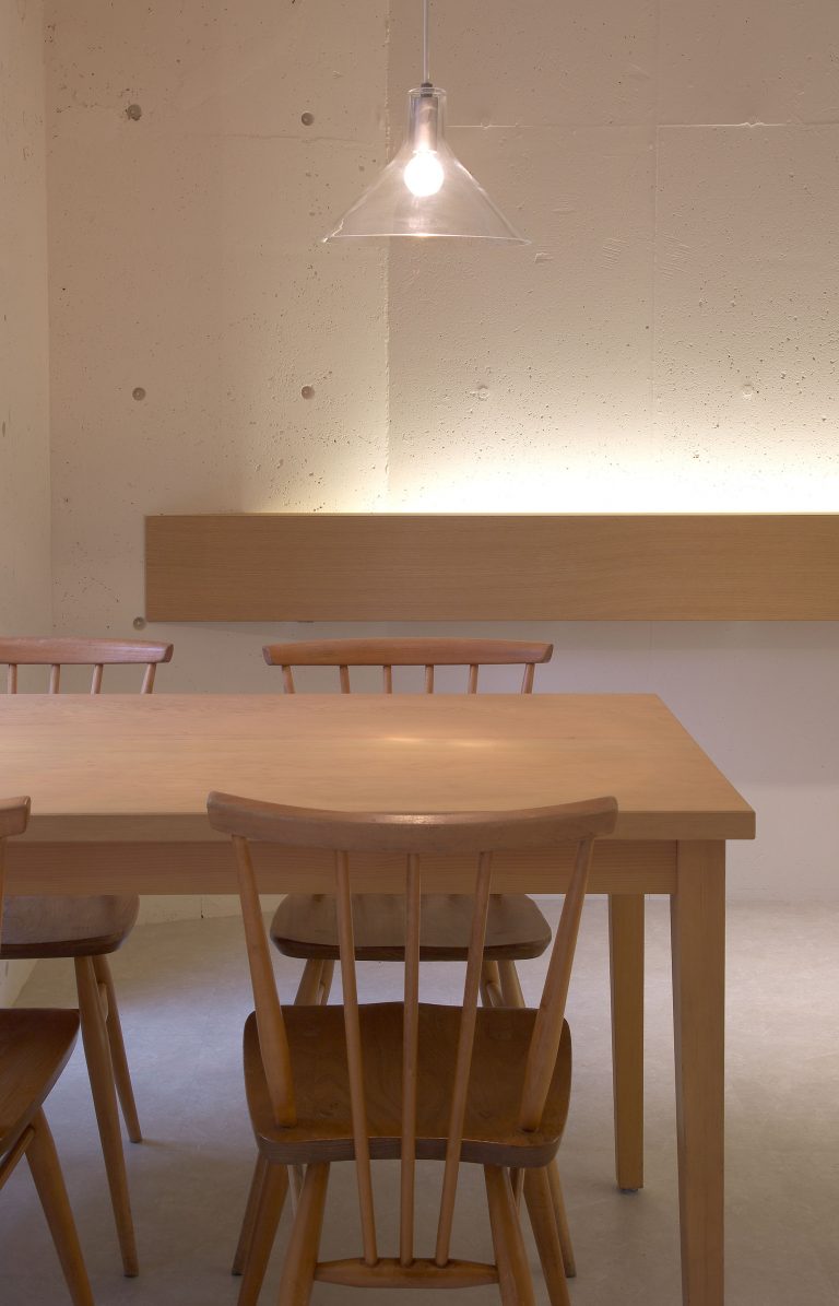 居家熟食店·体现设计丨日本东京丨岩本 勝也＋エンバディデザイン-12