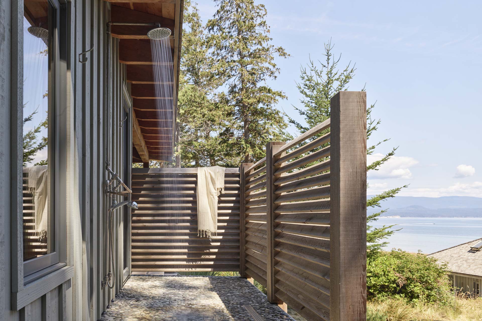 不列颠哥伦比亚省度假小屋丨Laura Killam Architecture-16