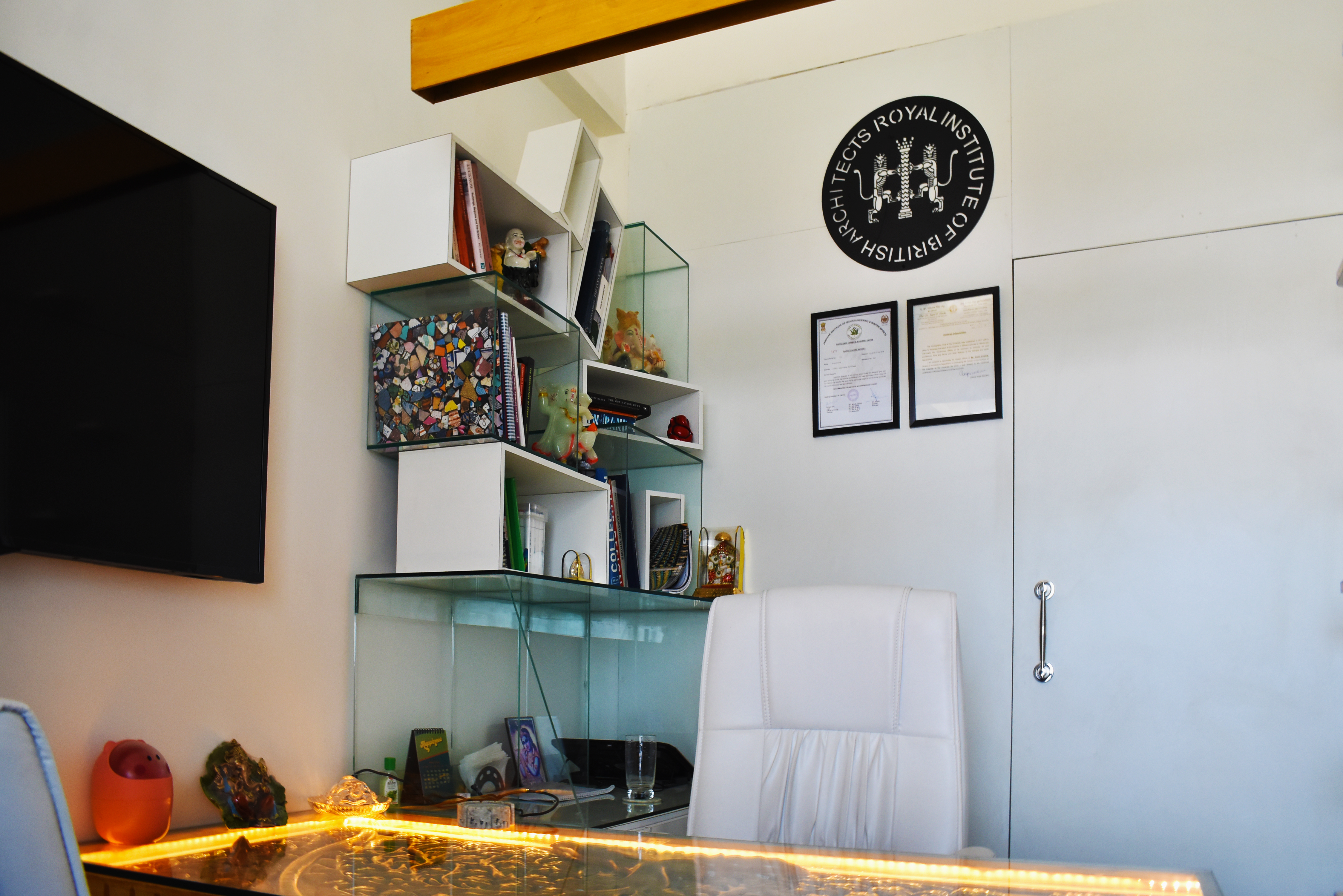 融合本土特色的极简办公空间丨Advance Group-10