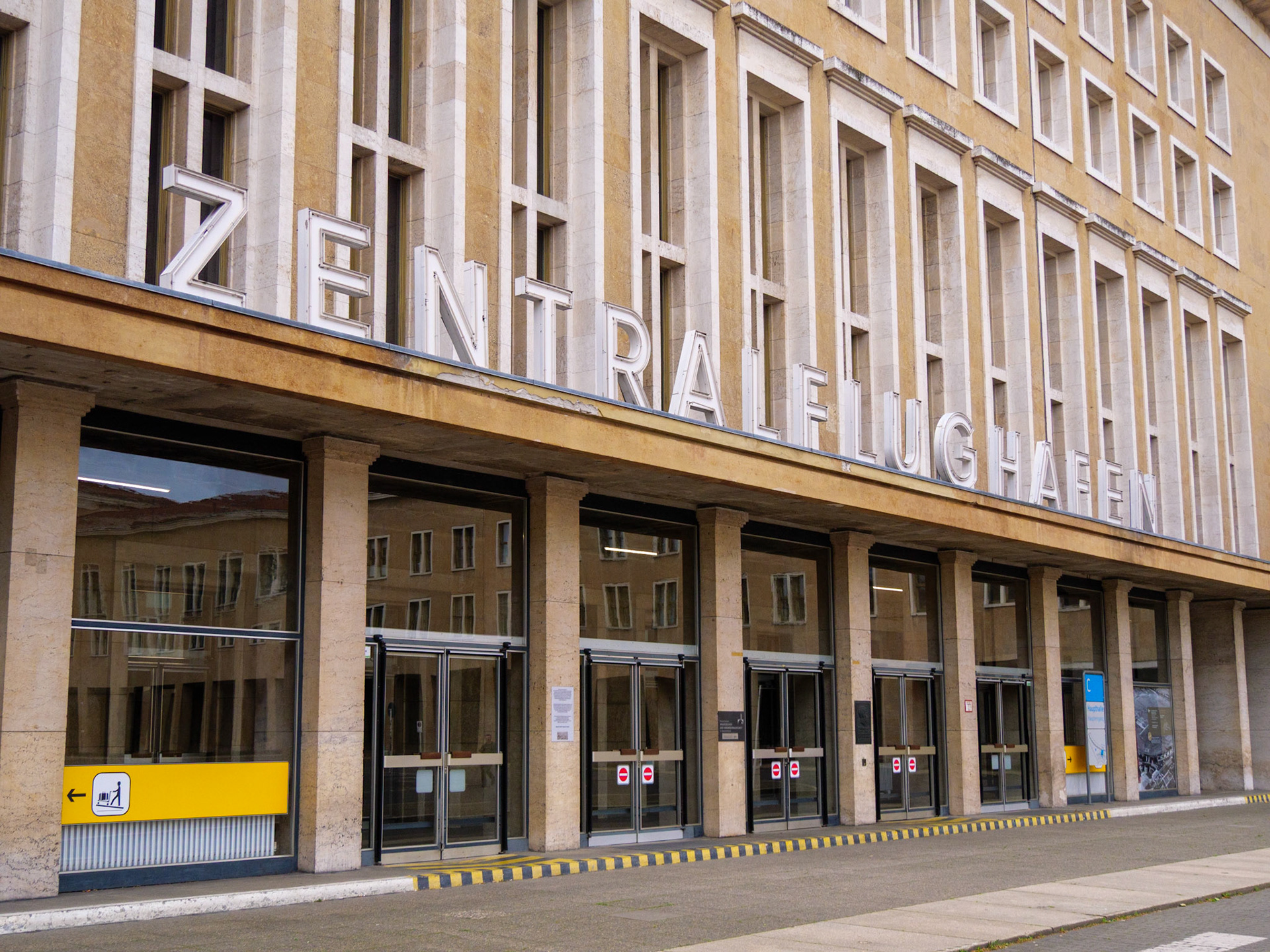 Berlin: Tempelhof Airport-3