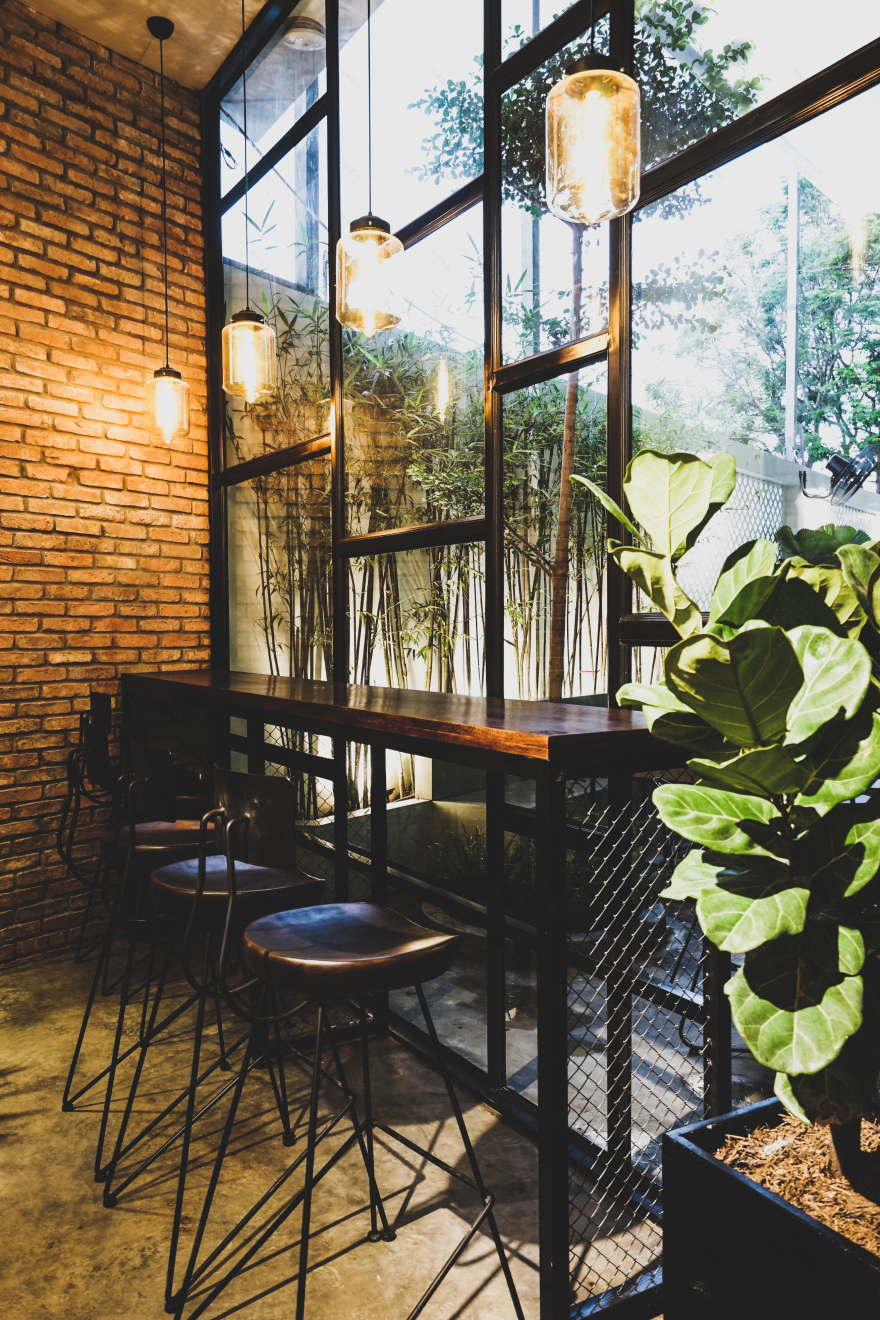 植物与咖啡的现代空间融合-5