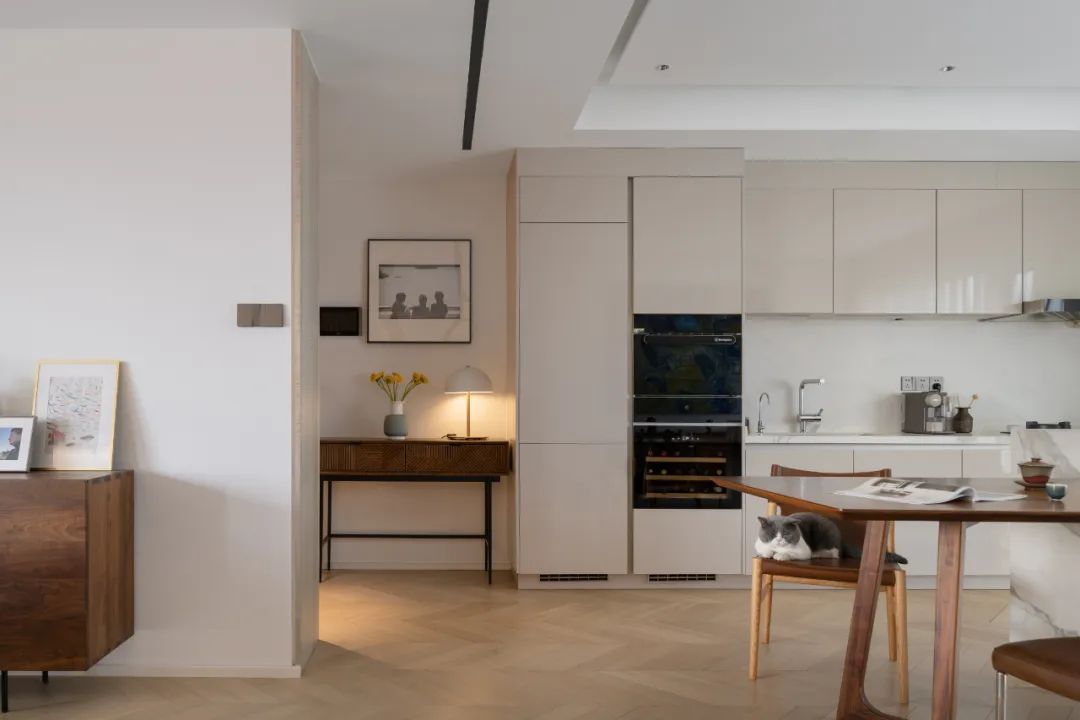 新作 | 绝对隐喻下的幸福生活-32