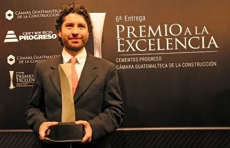 深山秘境 | Paz Arquitectura 的建筑奇迹-2