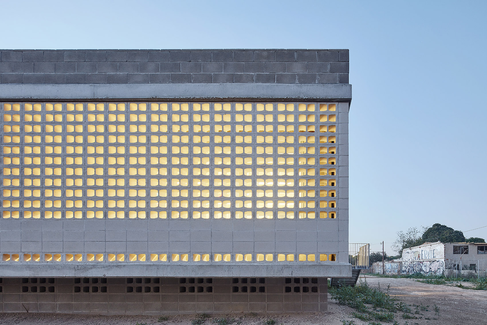 西班牙小镇教学楼设计 / AIXOPLUC-13