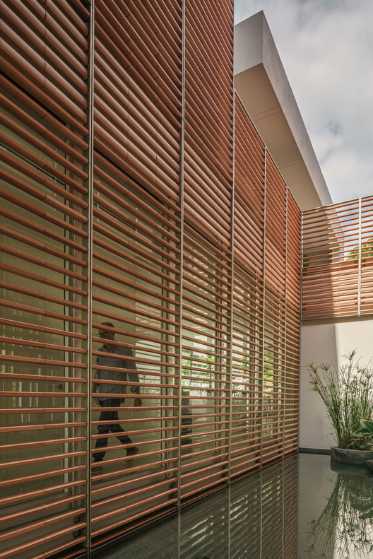 迈阿密拉丁风格住宅，融入传统元素的现代设计-20