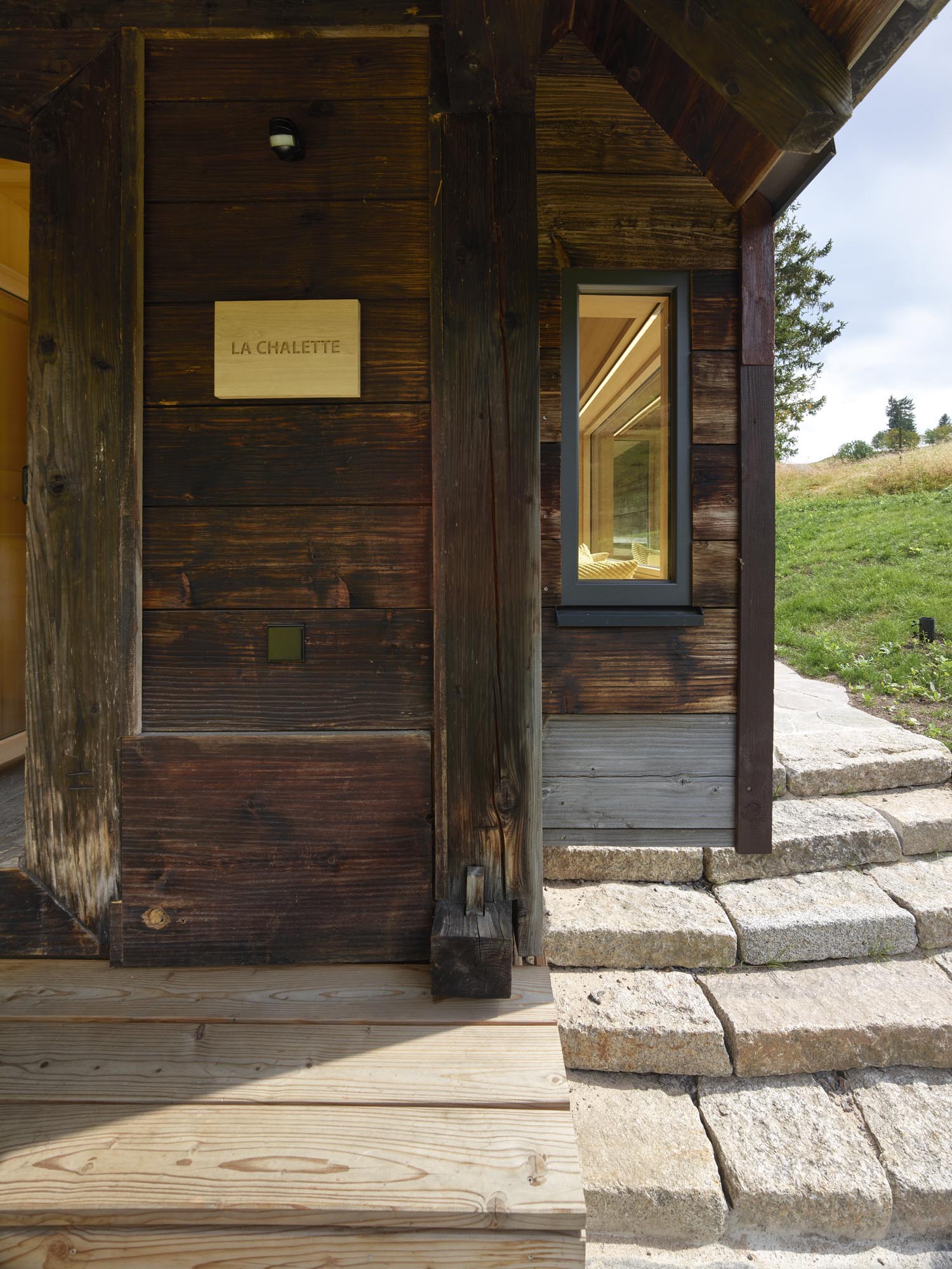 德国黑森林 1000 米高空的环保小屋-26