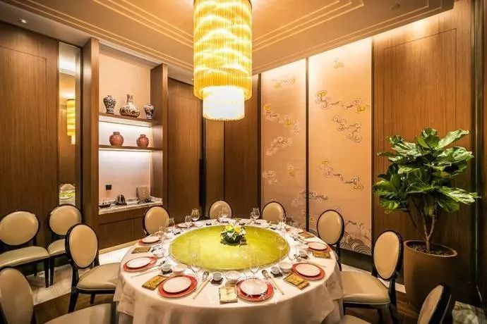 新国潮餐饮设计风靡上海,传统元素演绎现代美学-383