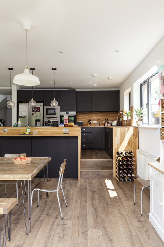 "翻新"英国 60 年代平房,打造现代家庭生活空间-30