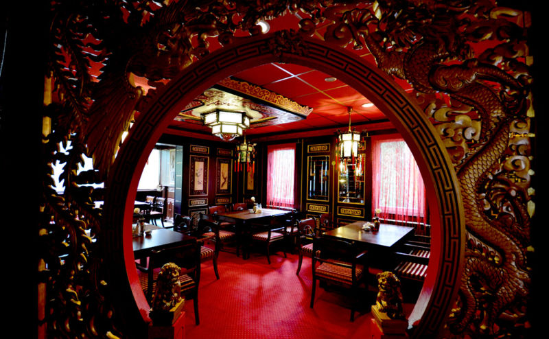 拉古纳酒店***

注：这里***一般代表酒店星级标识，但在中文里通常不直接照搬这种形式，可根据实际情况补充说明该酒店为三星级酒店 丨KM rubaszkiewicz ARCHITEKCI-3