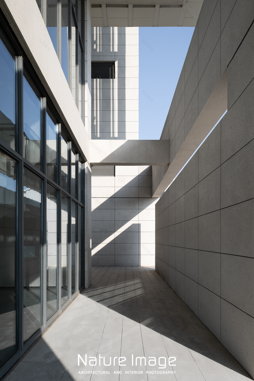 江南大学宜兴校区研究生院一号科研楼丨中国江苏丨华南理工大学建筑设计研究院-22