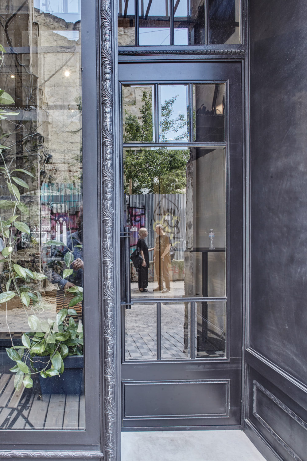 乌克兰利沃夫 Radio Garage 实验画廊改造-47