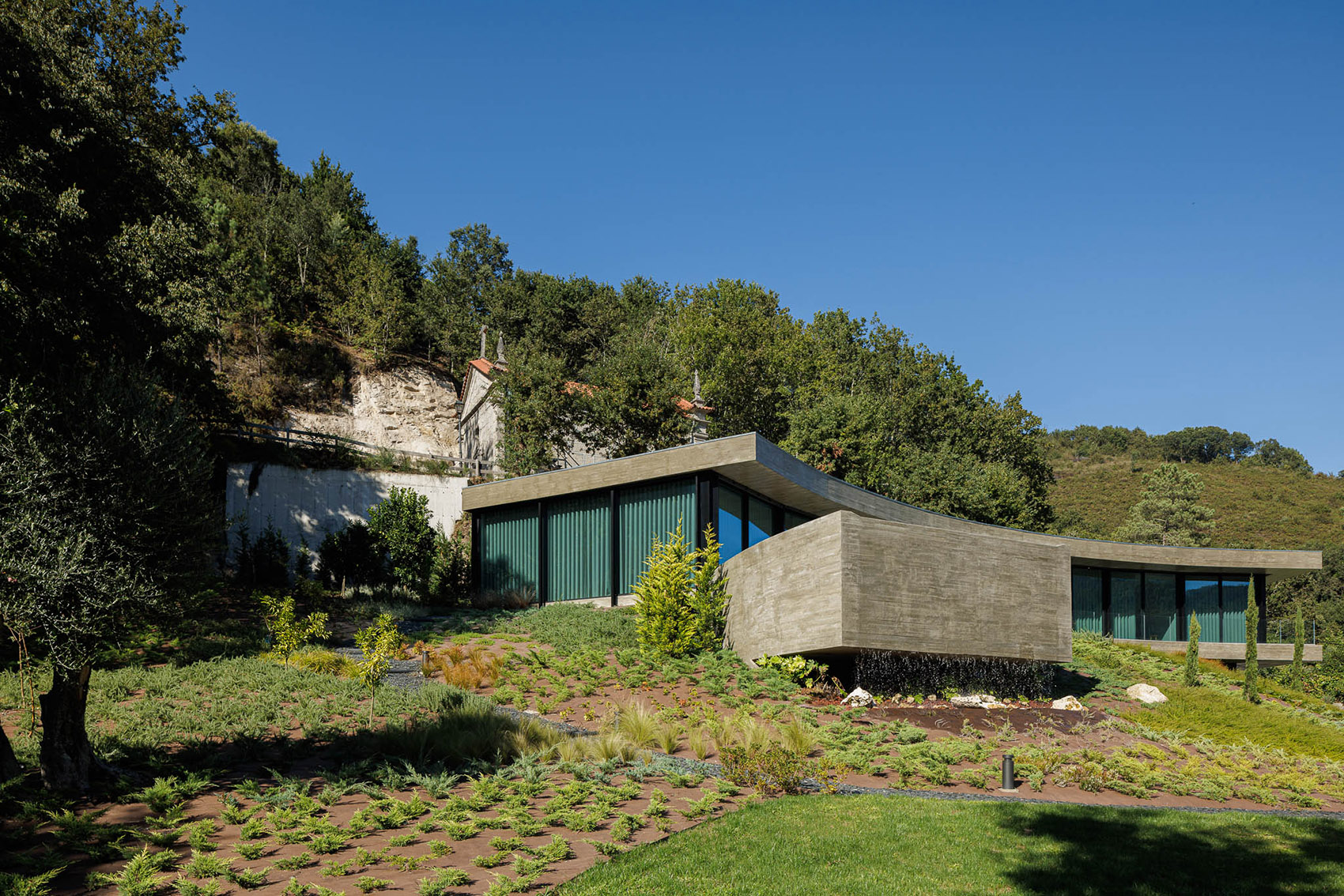 BOURO 住宅丨葡萄牙丨MUTANT ARQUITECTURA & DESIGN-30