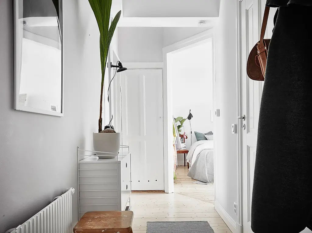 瑞典古建筑中的优雅工作室-21