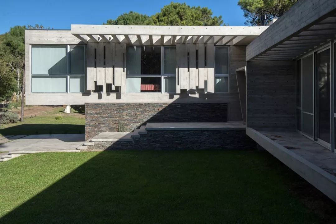 Galera 建筑工作室 | 光、空间与形式的平衡探索-55