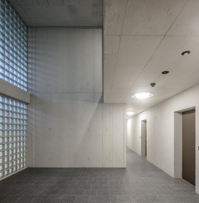 埃门塞塔尔广场四分之一丨瑞士丨Lussi+Partner-14