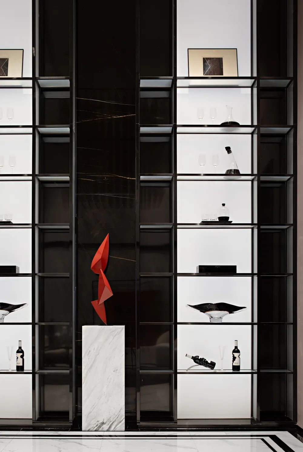 天津中海·津门大院现代法式样板房 | 黑红配色，致敬永恒经典-23