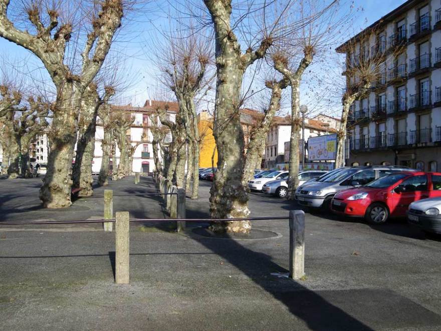 重塑 Irun 老城区广场-35