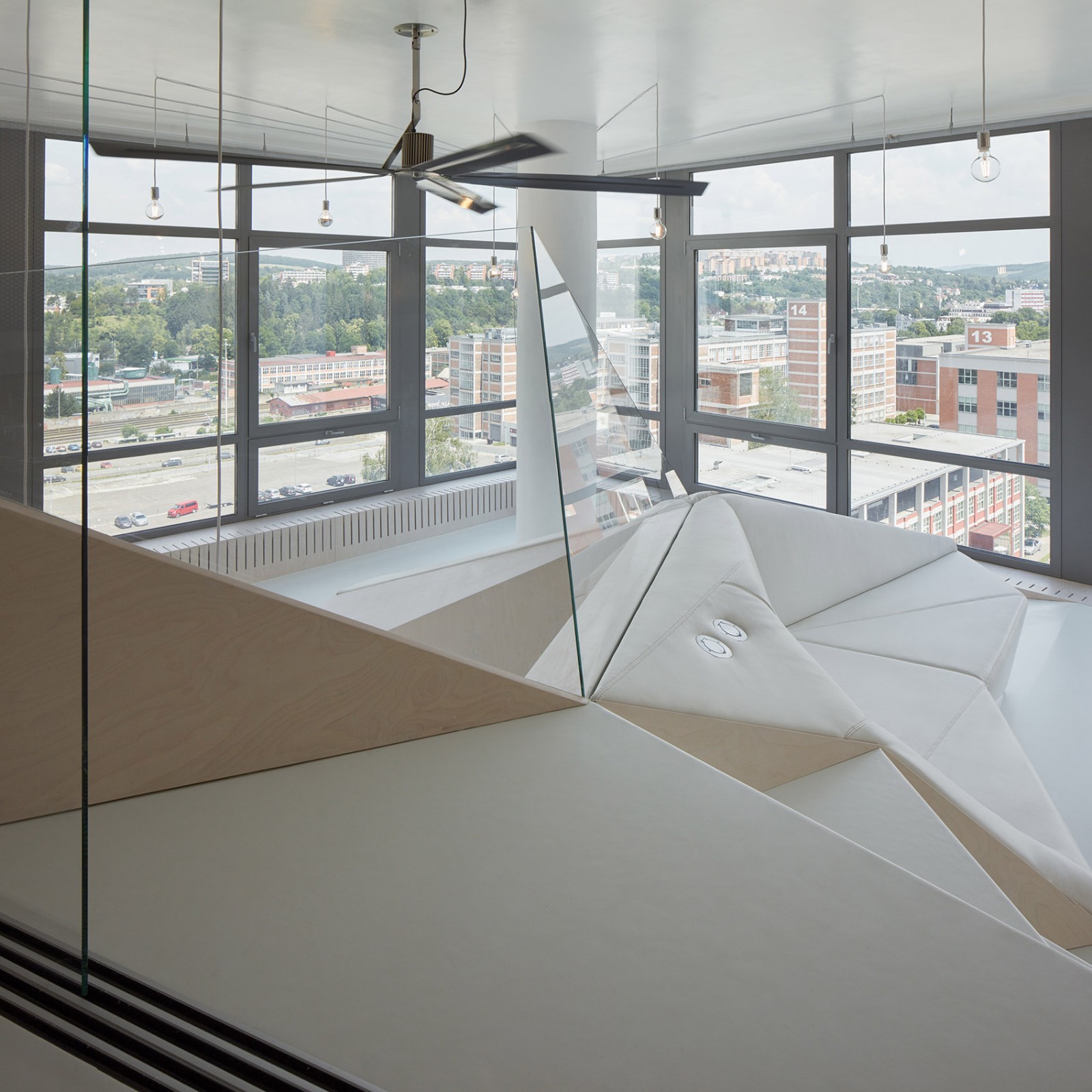 新作 | petrjanda/brainwork：捷克 兹林32号阁楼式公寓-19