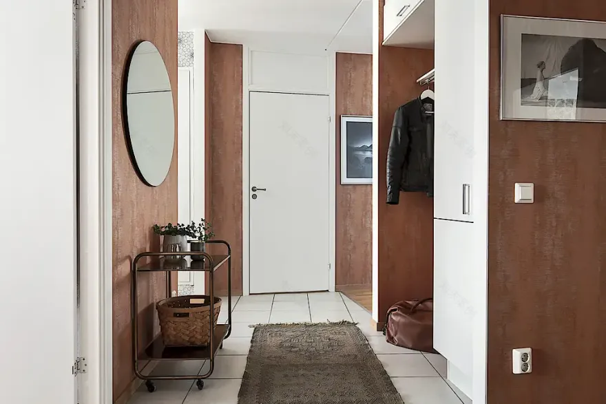 瑞典家庭公寓的色彩碰撞-14