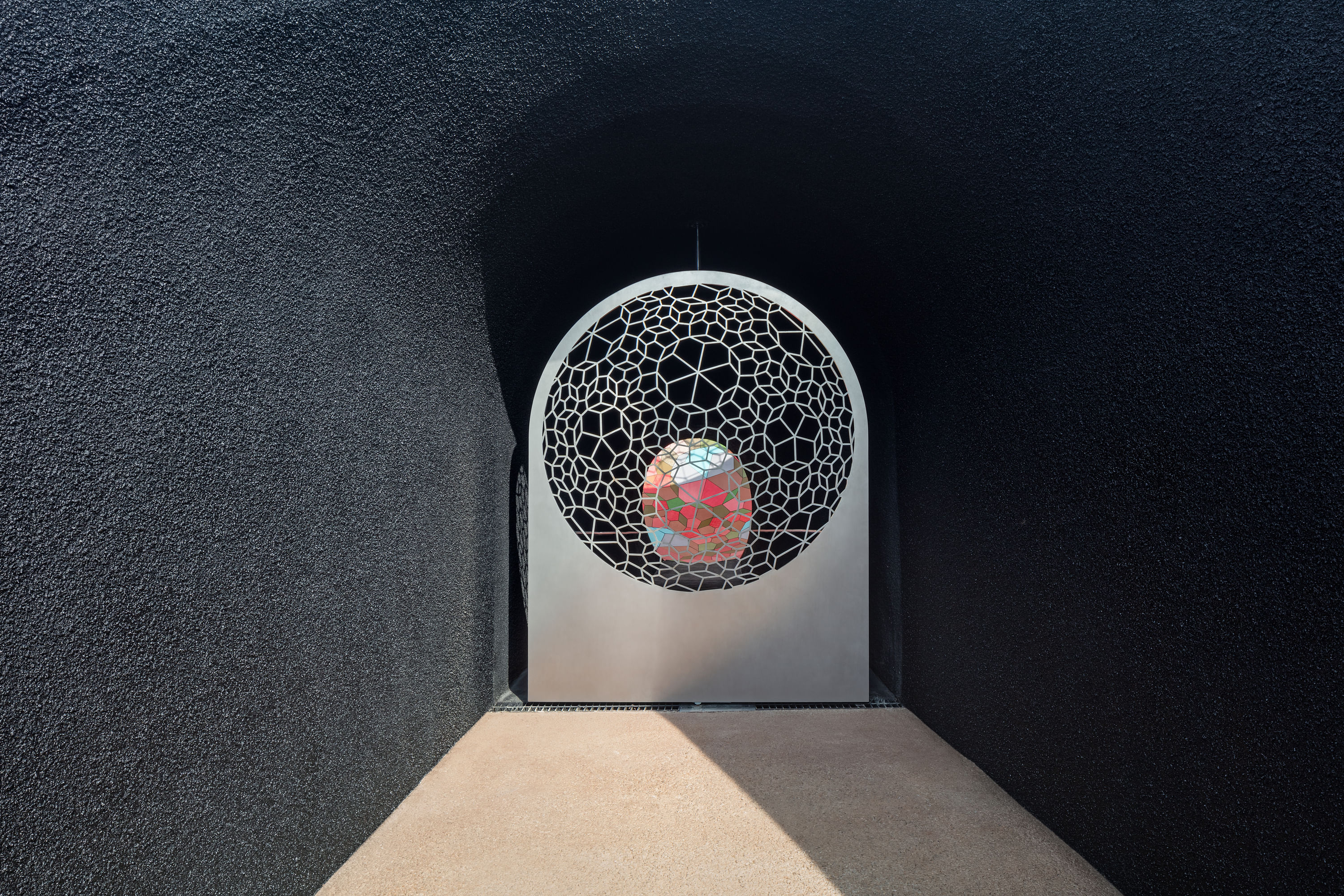 南韓新安郡「Shinan Art Island Project」首部曲：Olafur Eliasson《呼吸大地球體》帶你走進宇宙的奇幻之旅！ | FAM-15