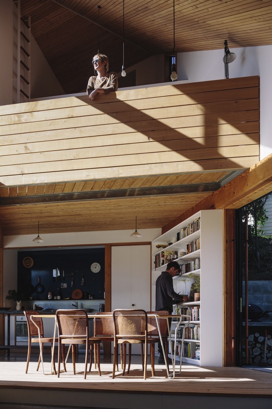 Stealth Bomber Nestled into a Bushy Hillside Site in Inner-City Wellington-13