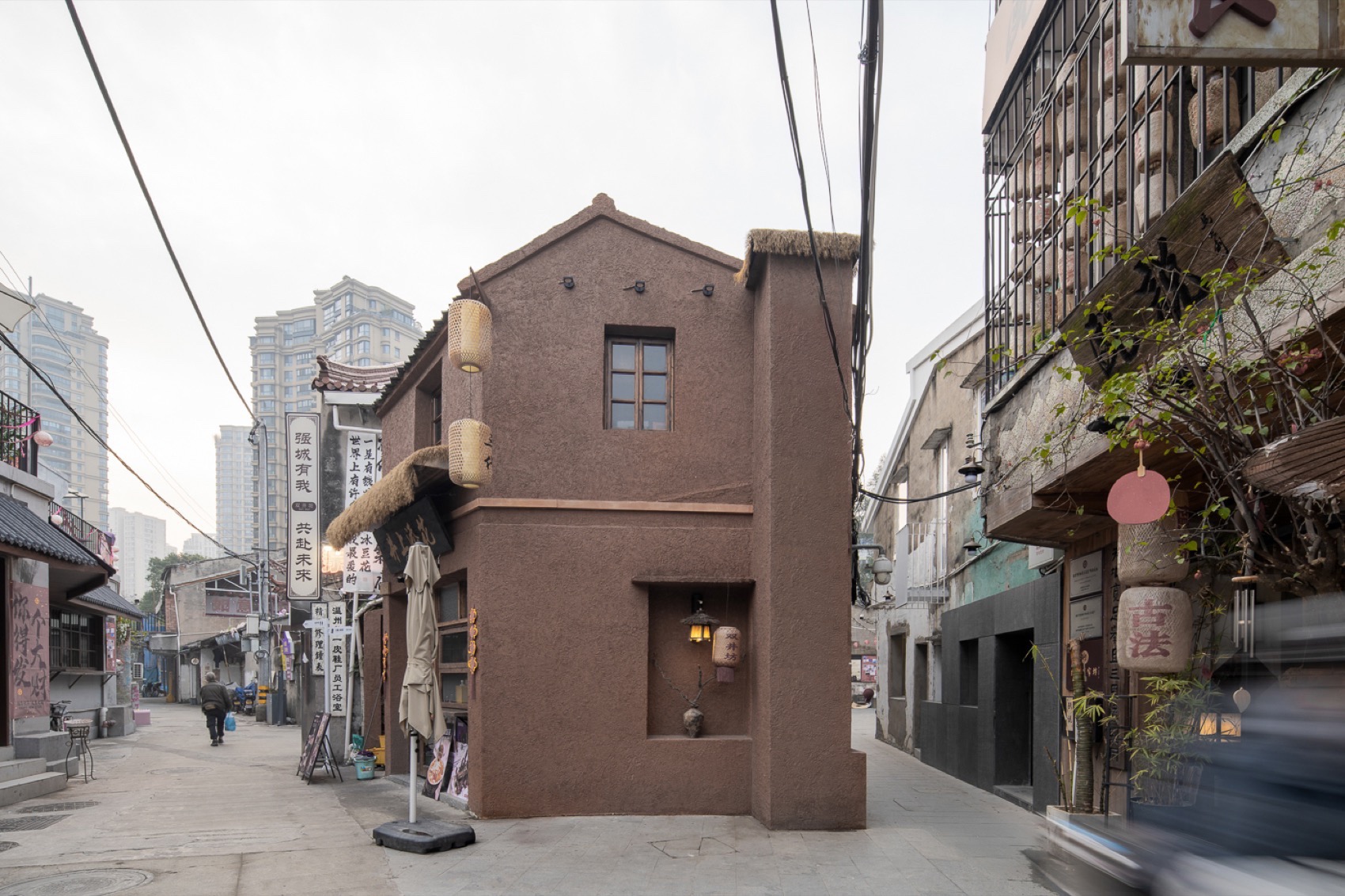 温州菜场的岔路小径 咖喱咖喱+仨井酒吧丨中国温州丨氹边建筑工作室-5