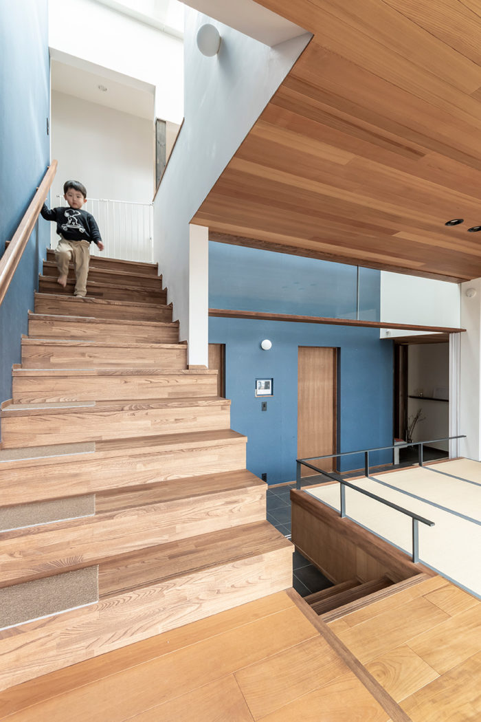 共存型の2世帯住宅で暮らす すべてがいいから、“いちばん”がない！ | Architecture | 100%LiFE-4