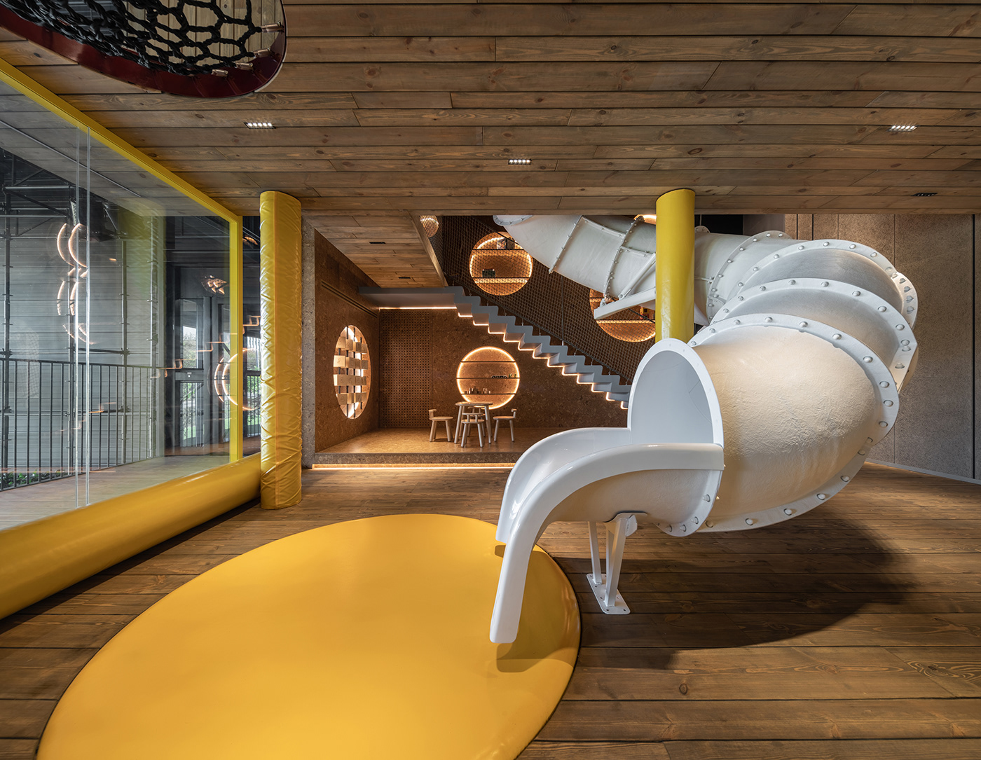 MOVA 啤酒空间丨乌克兰丨balbek bureau-102