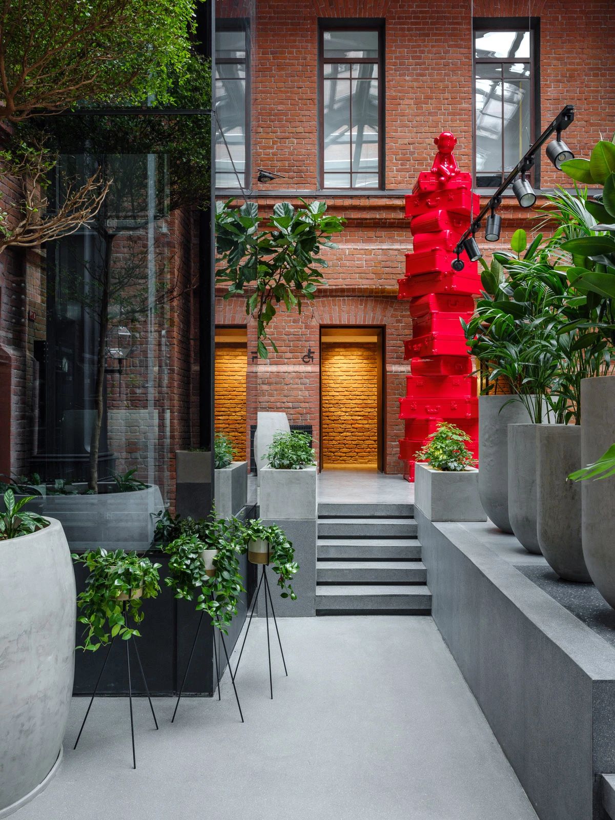 百年医院爆改前卫时尚五星级酒店-23