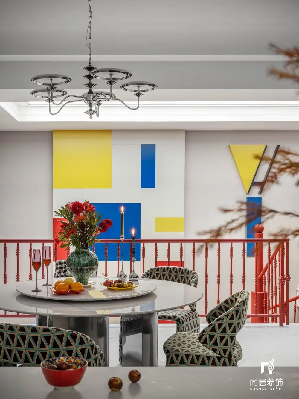 住进600㎡“蒙德里安”的画里，阅读博主申怡的色彩灵感屋-26