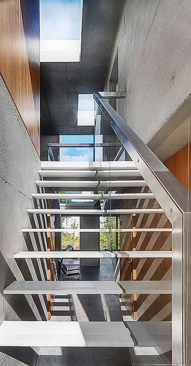 A·House 可译为A·房子或A·房屋或A·住宅-11