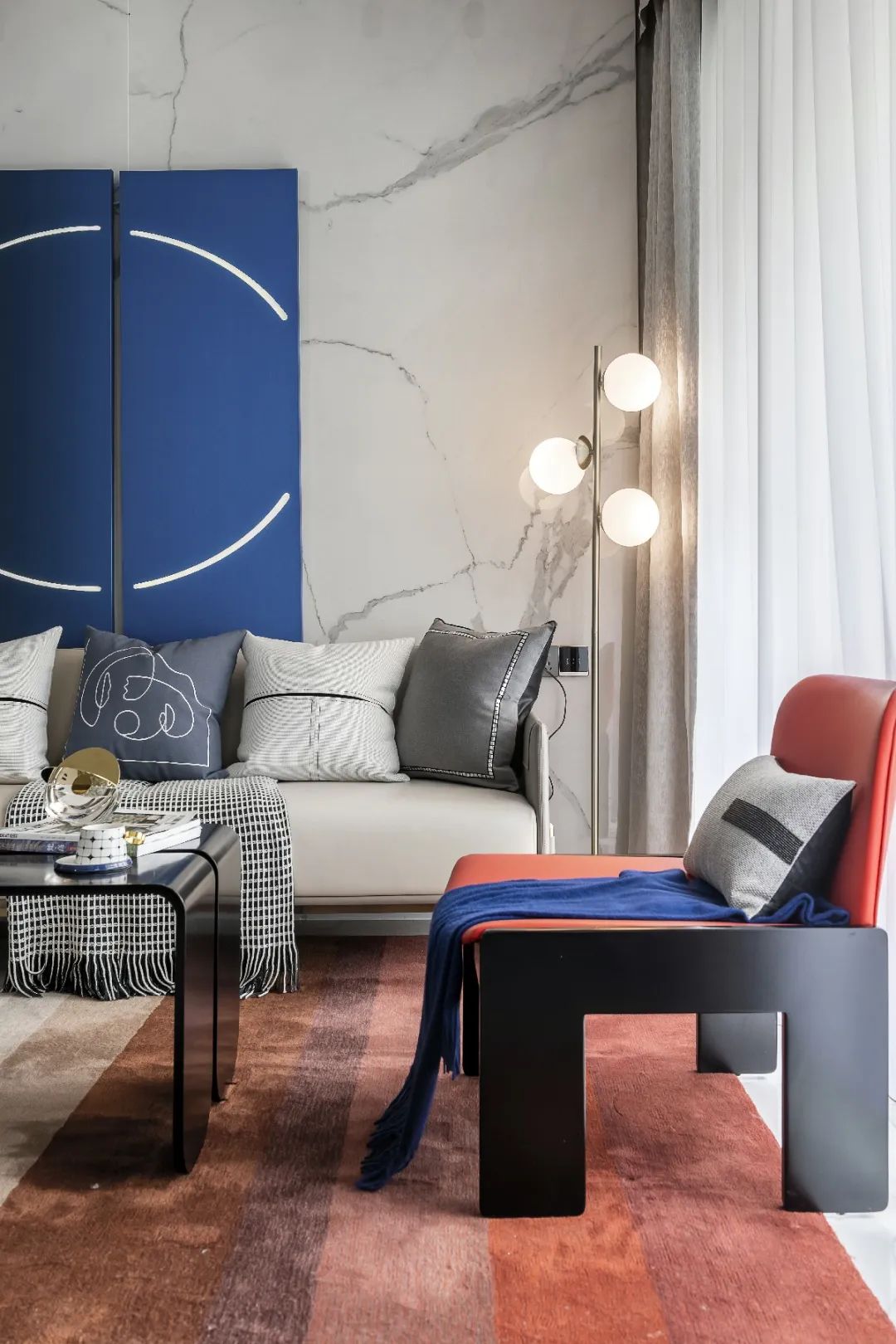 未来城高层 99 户型 | 克莱因蓝的现代艺术空间-12