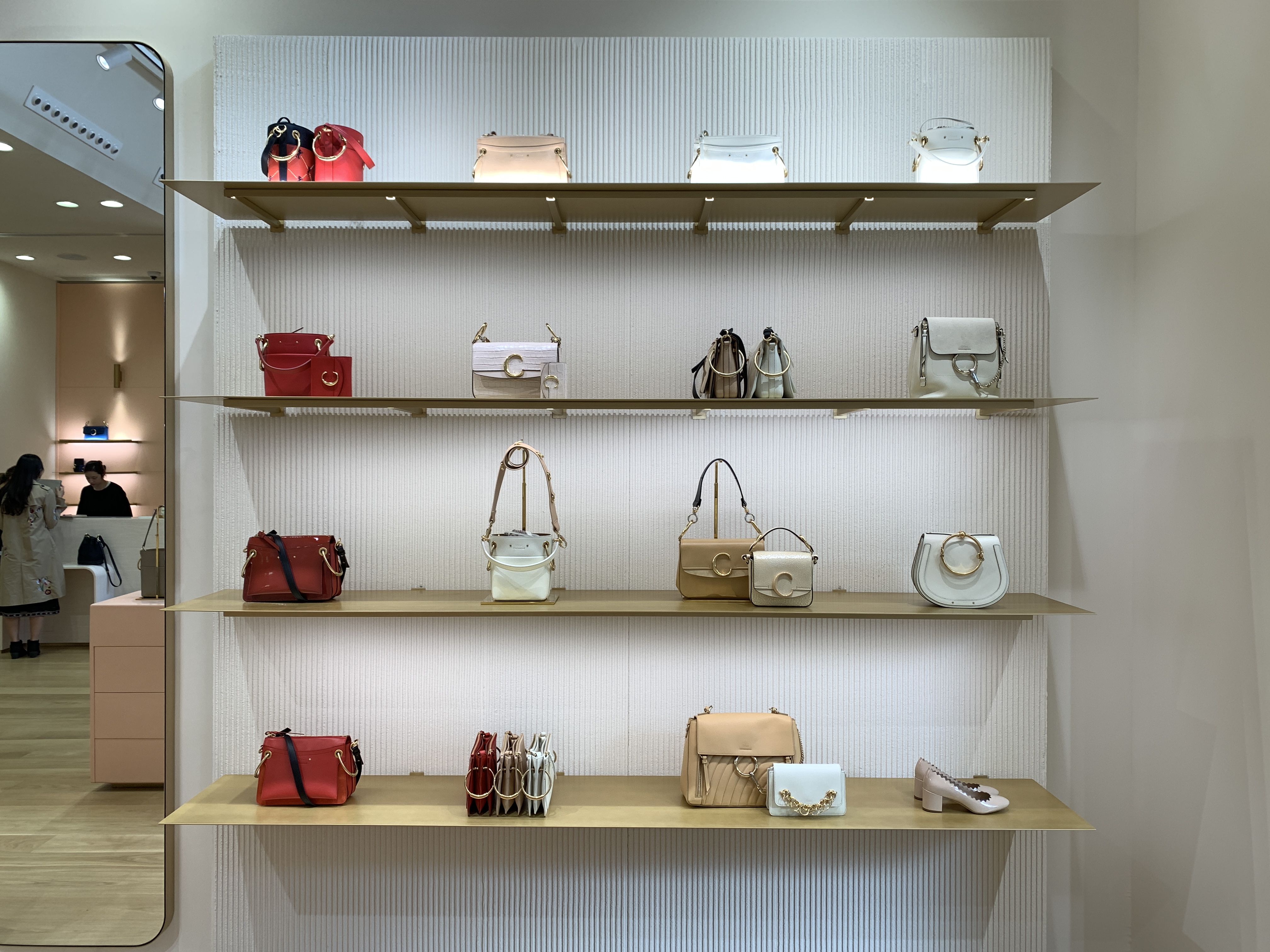 Chloé精品店视觉陈列与橱窗设计项目丨西班牙马德里-5