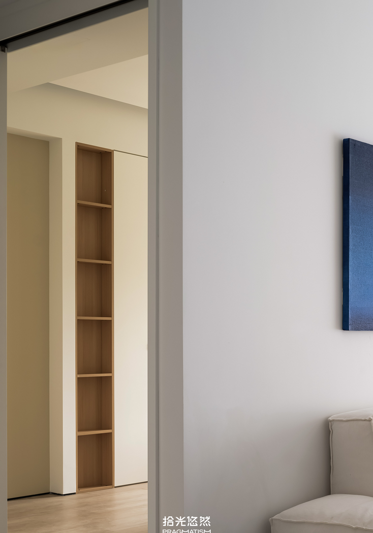 富有灵魂的纯白居所-27