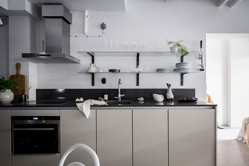 瑞典白色公寓，一窗一镜尽显经典魅力-6