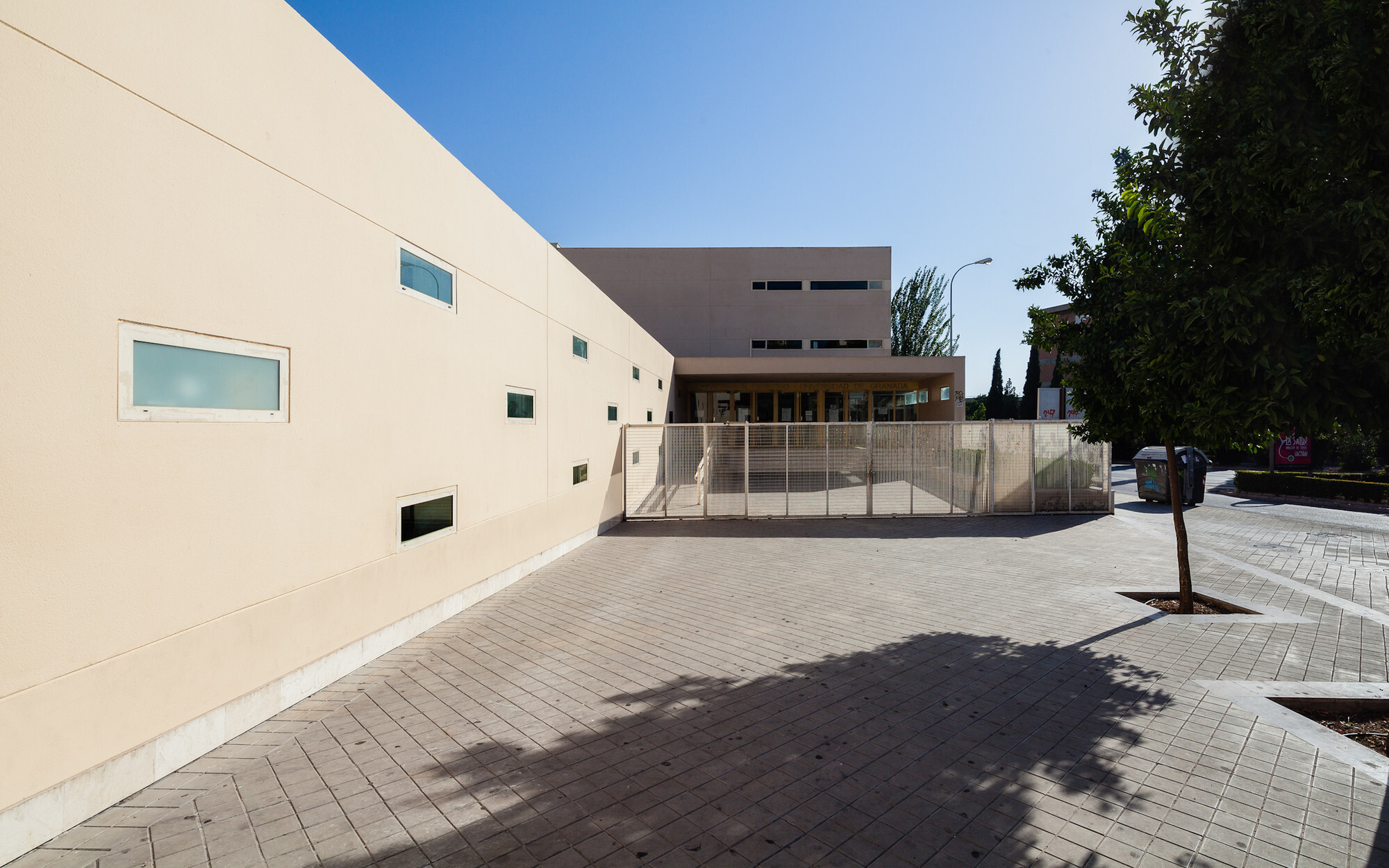 格兰纳达大学建筑群-32