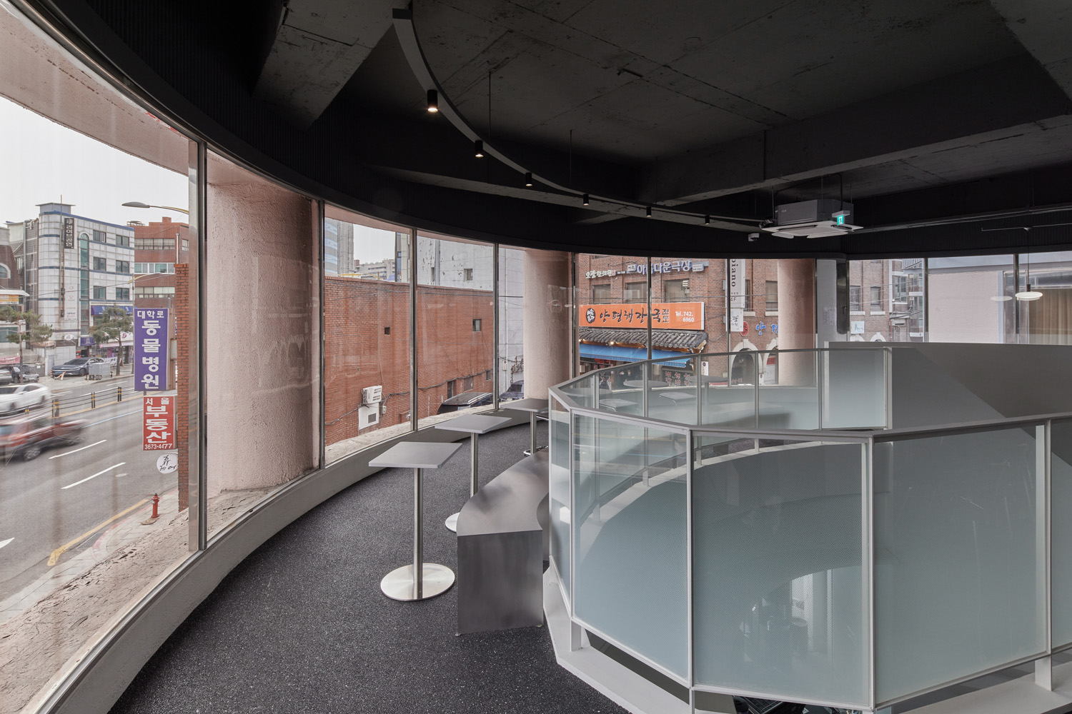 精致高级的 60 平小户型设计-7