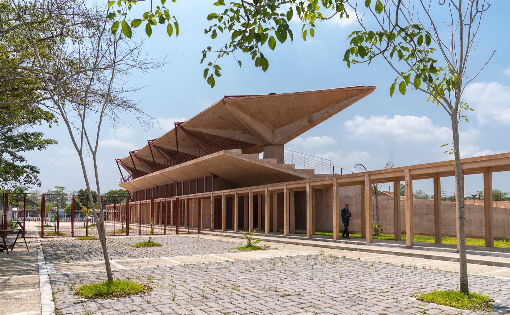 Manuel Vargas Izquierdo棒球场与体育中心，墨西哥 / CCA-5