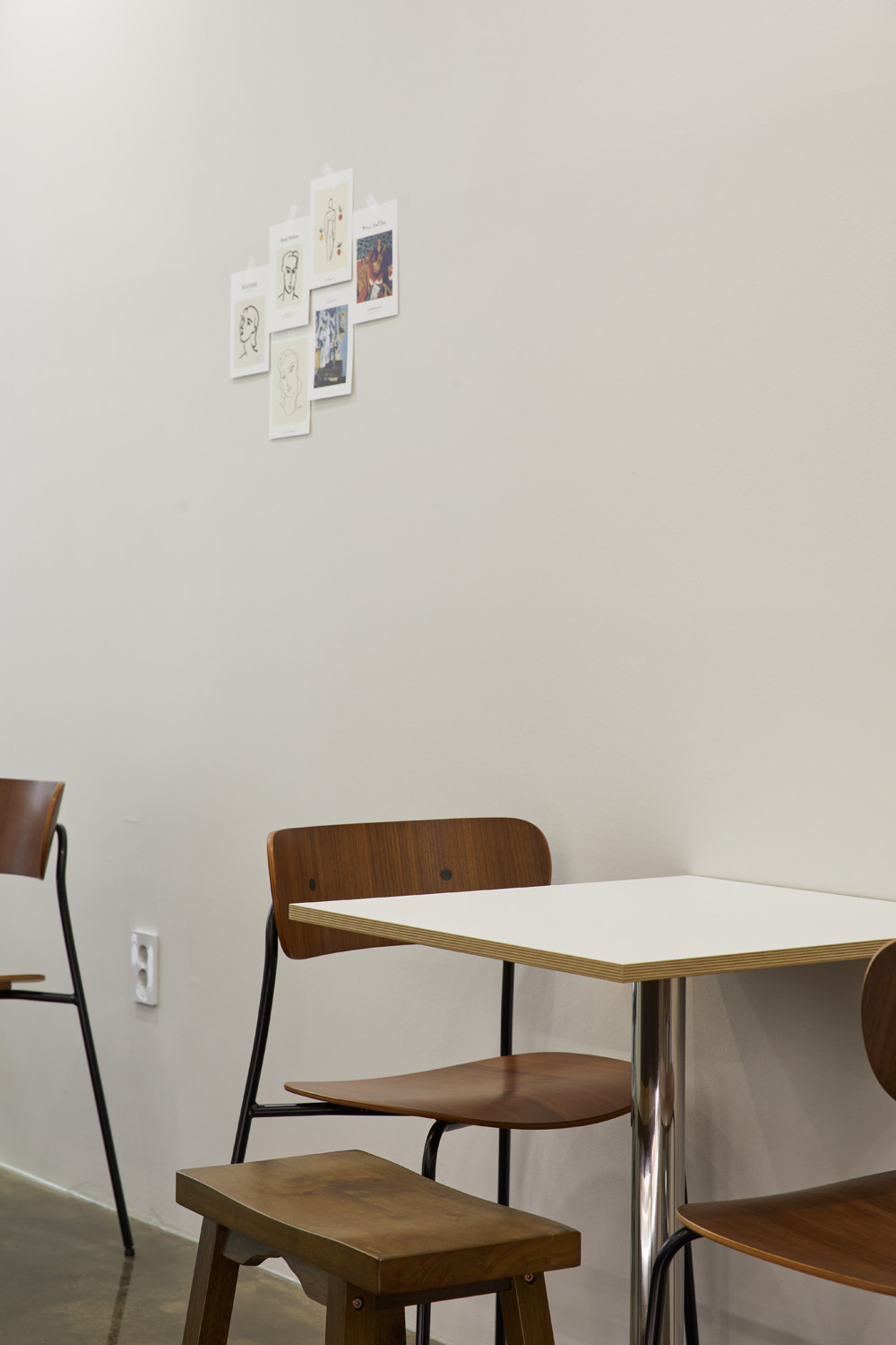 简约风格 12 平米咖啡馆设计-10