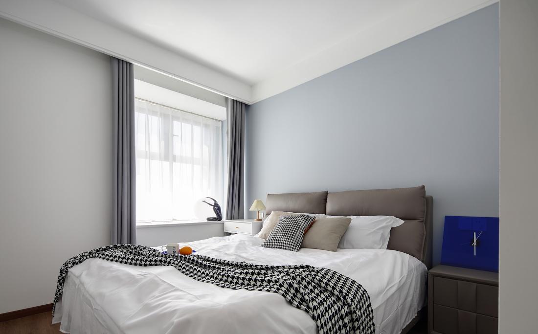 麻花辫胡茬的家-40