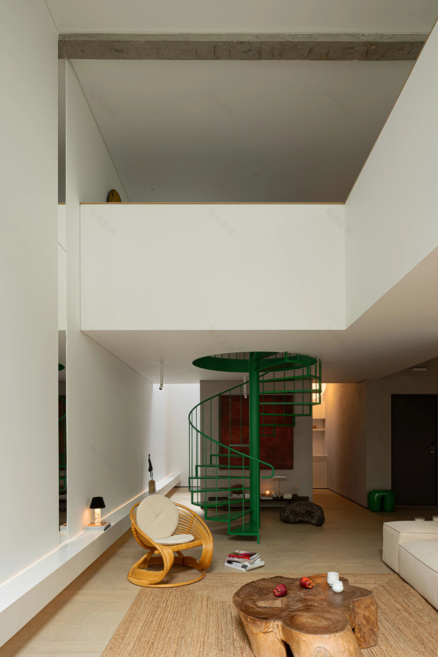 私宅丨400㎡诗意别墅:纯净如简,自然而然_20251021-65