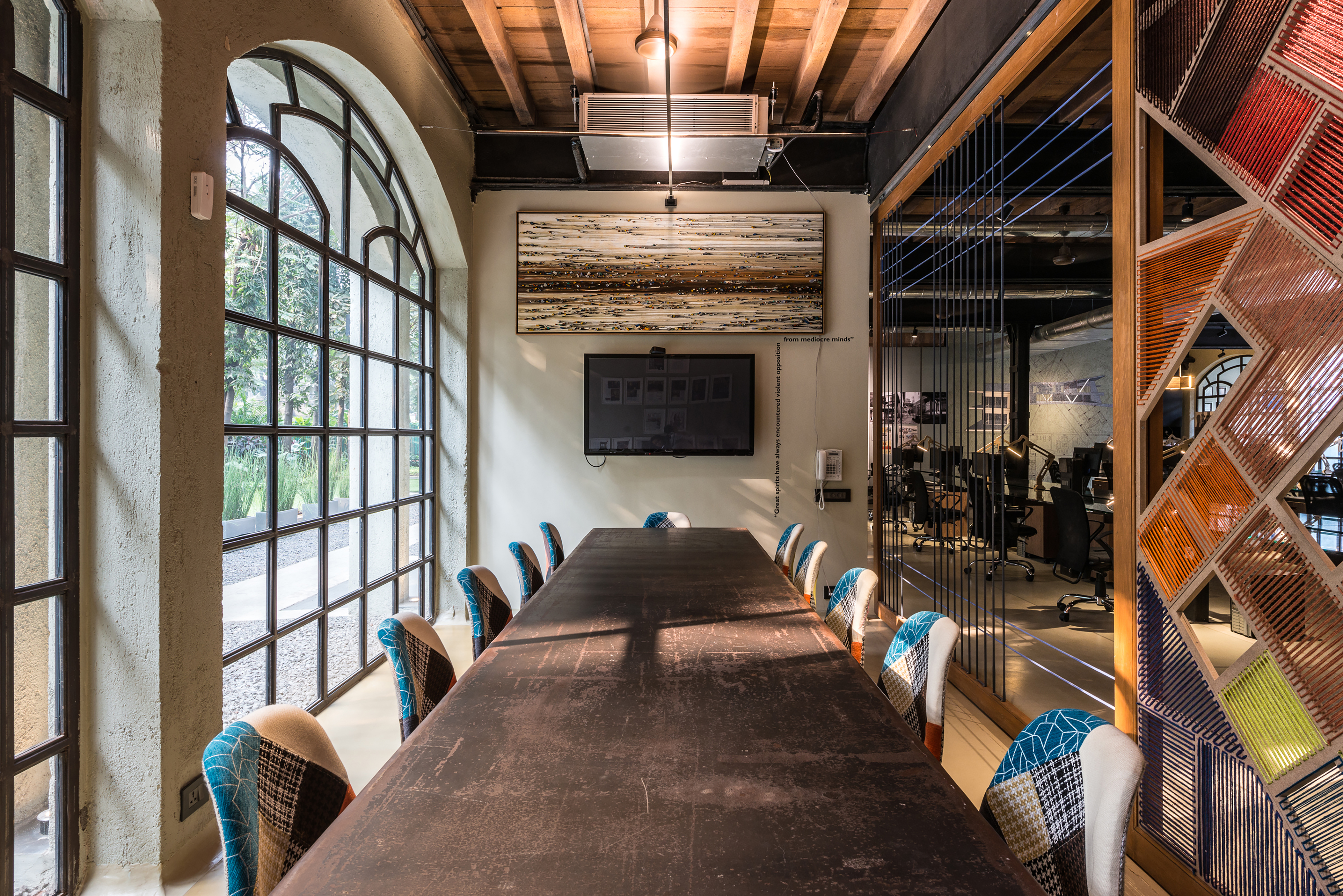 废弃仓库变身高颜值创意实验室-31