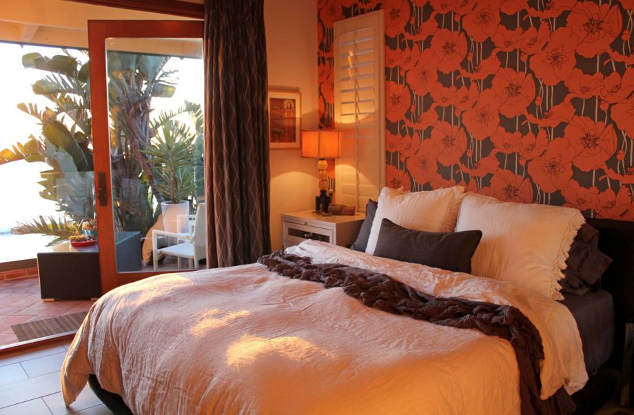 20 Ways Bedroom Wallpaper Can Transform the Space-17