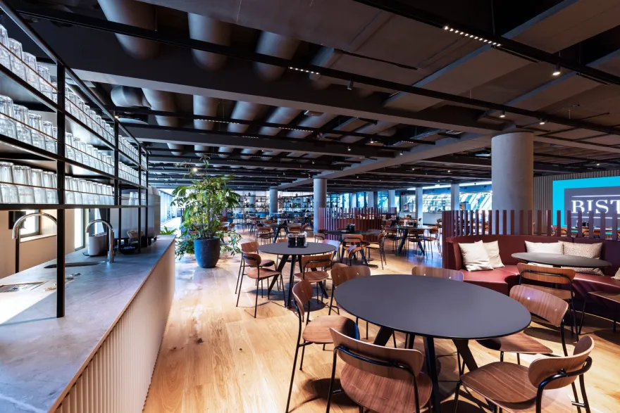 马士基总部的多功能小酒馆丨丹麦哥本哈根丨PLH ARKITEKTER A,S-10