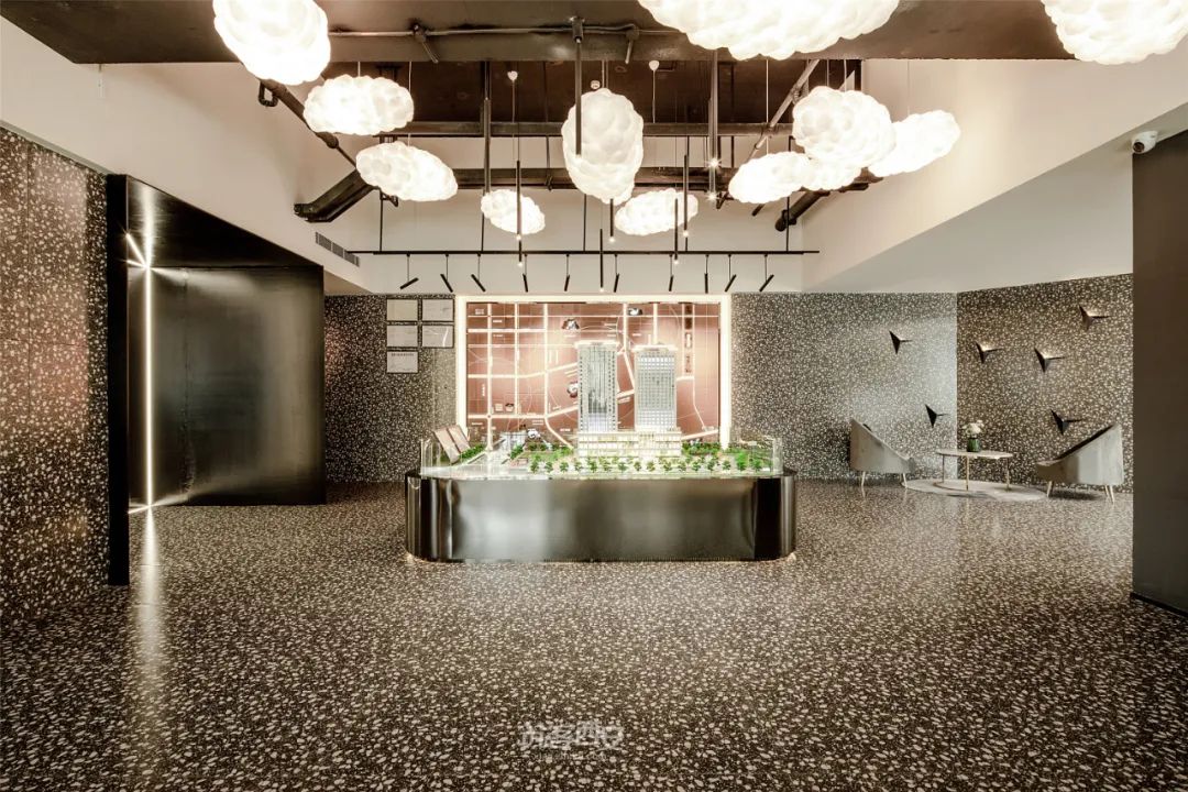 另类售楼部 | 艺术画廊般的空间探索-91