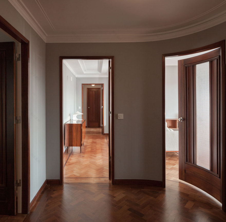 1940s Retro Apartment Renovations in Porto by Atelier In Vitro-2