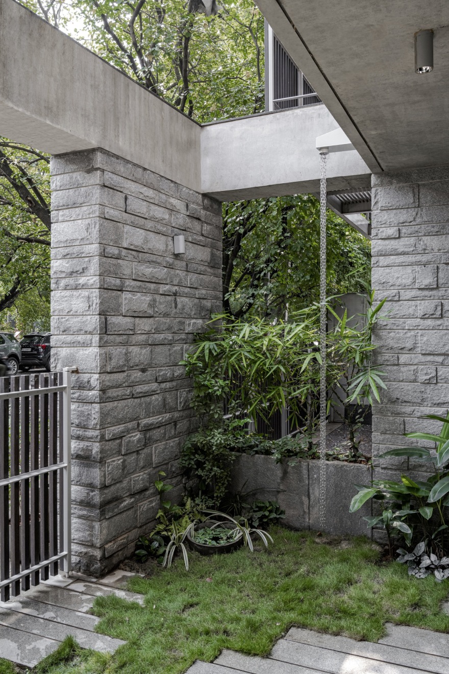 公园旁的房屋丨印度班加罗尔丨STUDIO MOTLEY-27